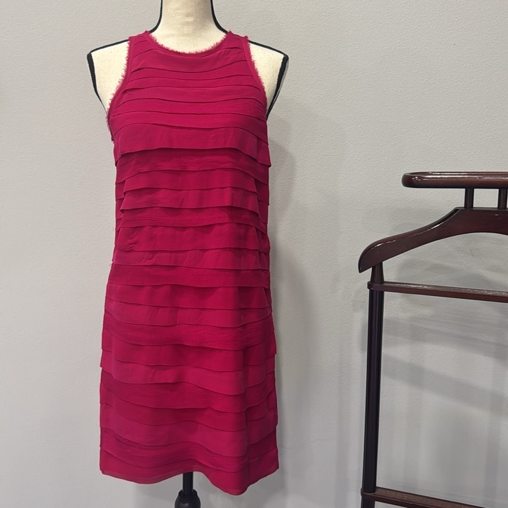 Nicole Miller Atelier Hot Pink Tiered 100% Silk Sheath Dress.  Sz 4
